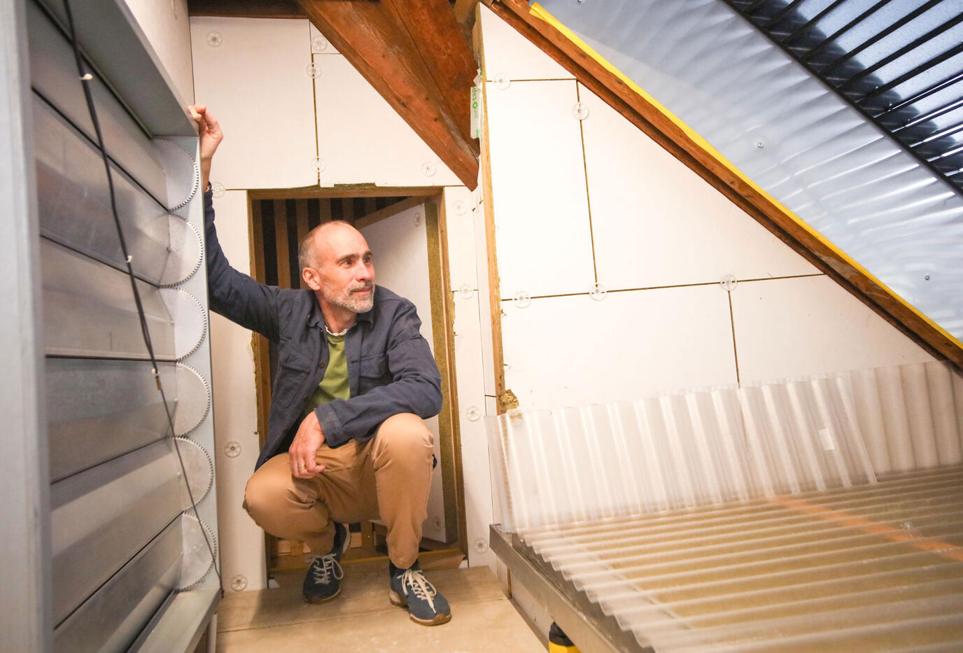Daniel Furer &ndash; Bewohner der Denzlerstrasse 36 im umgebauten Dach