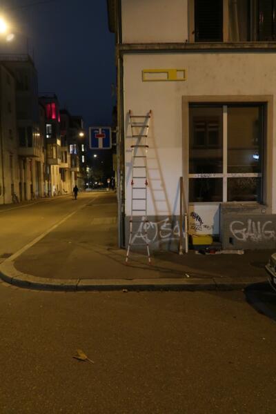 Alte Häuser - zwei neue Hauszeichen